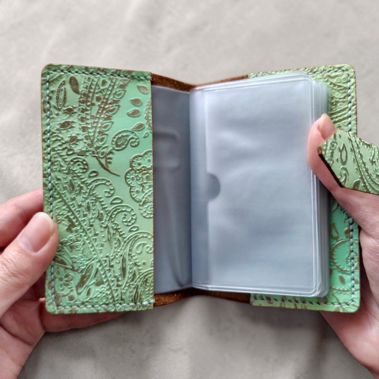 カードケース ペイズリー おこげともなかのirokazari+作品 ハンドメイドレザー